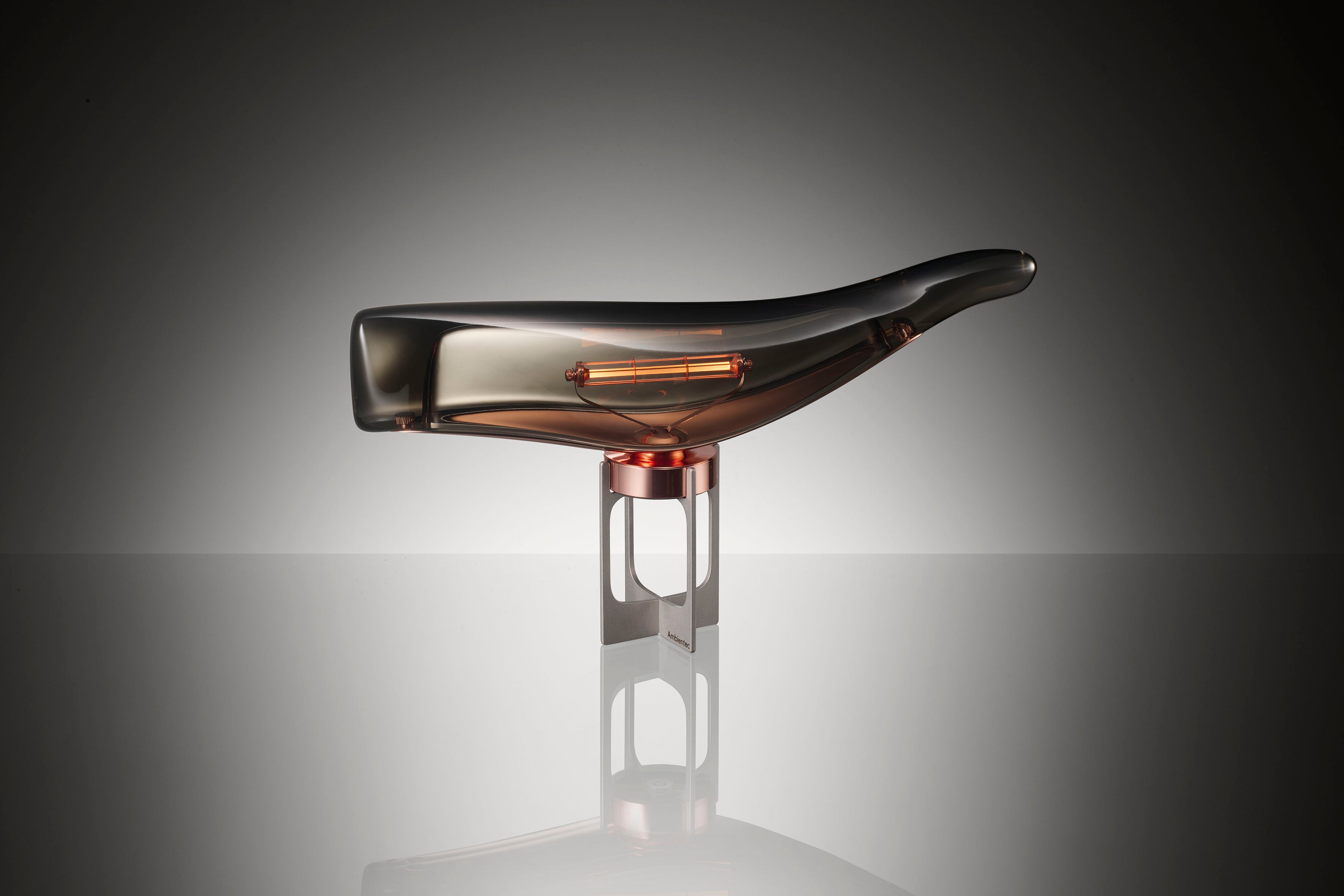 【「Cachalot(カシャロ)」ディスプレイスタンド(ステンレス製)のご案内 】